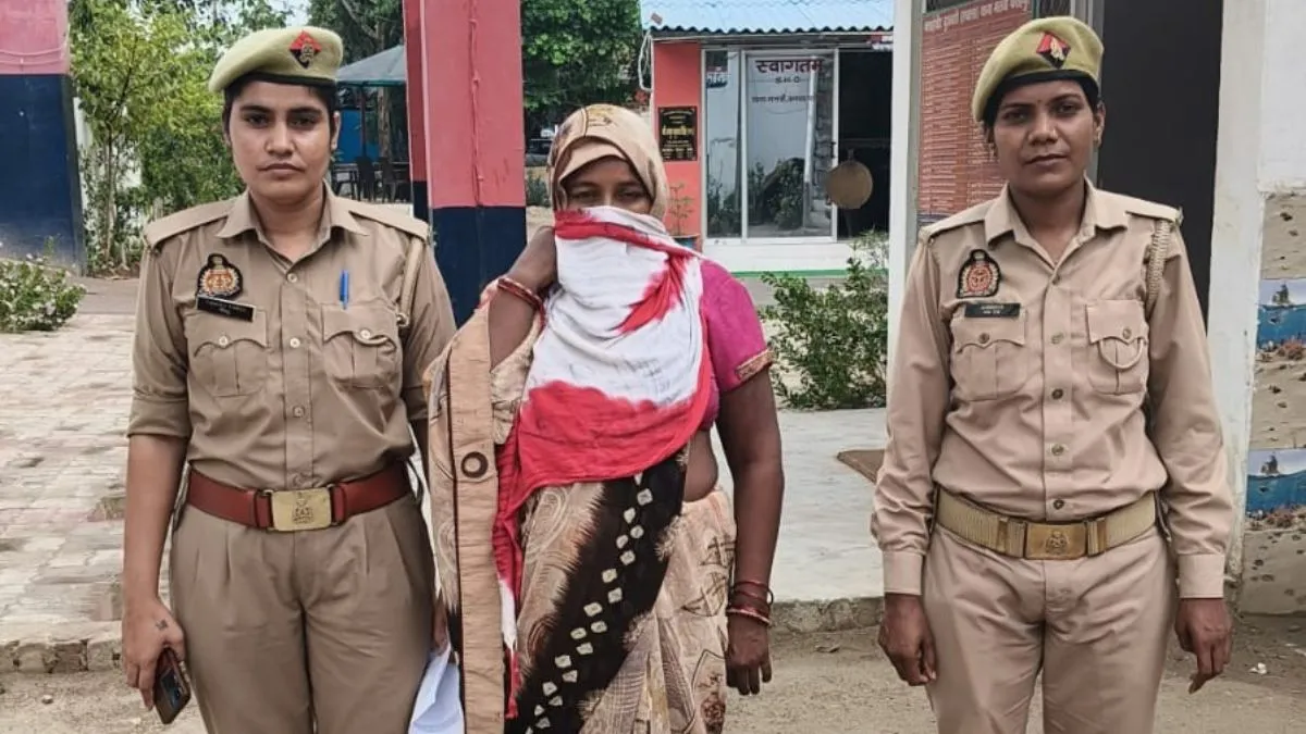 पुलिस ने आरोपी पत्नी को किया गिरफ्तार।- India TV Hindi