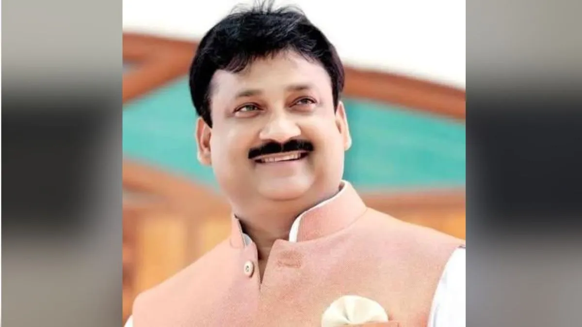 पूर्व MLA दीप नारायण सिंह यादव के ठिकानों पर ED की छापेमारी, 23 से ज्यादा FIR और 60 आपराधिक मामलों की जानकारी मिली