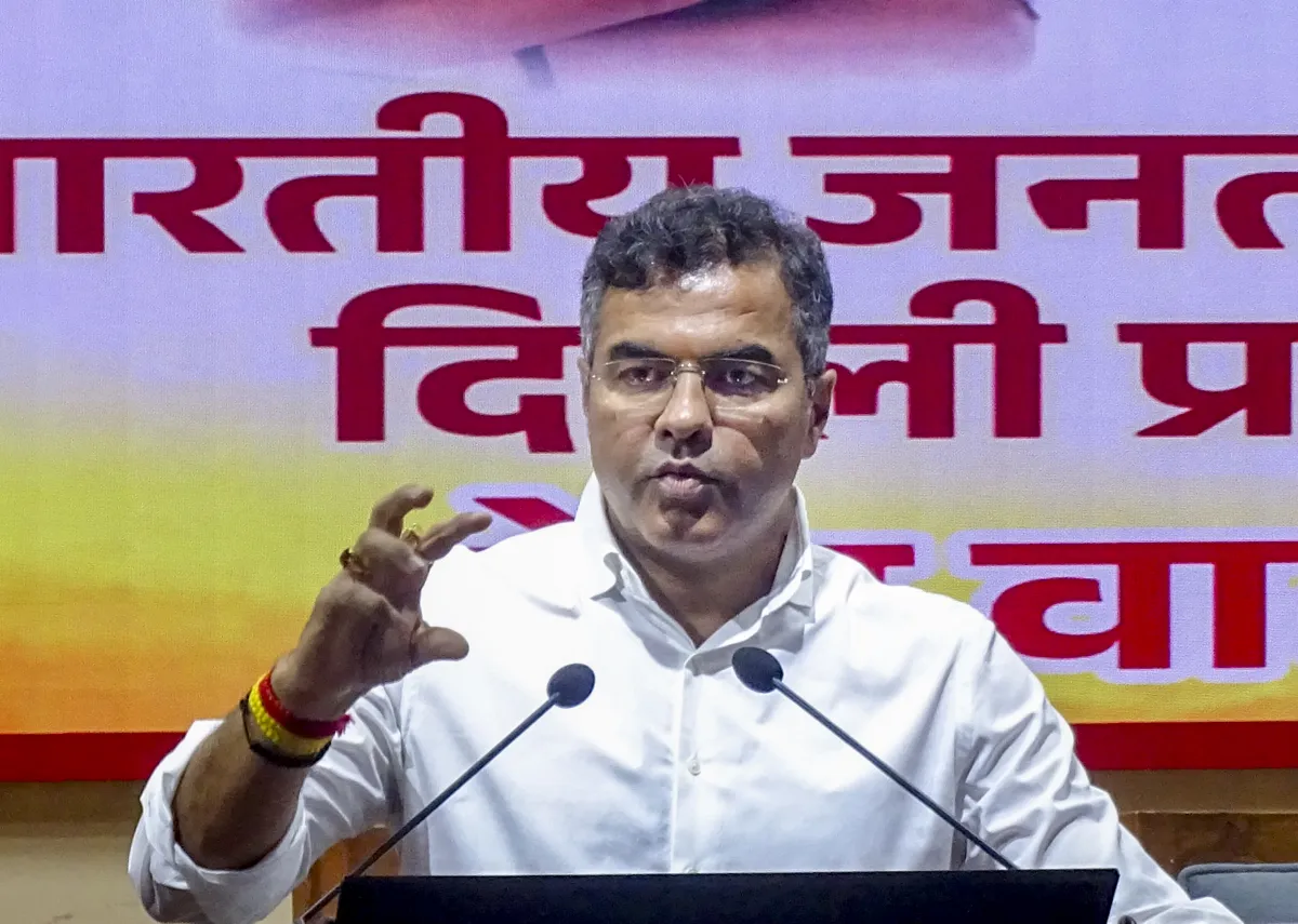 प्रवेश वर्मा के खिलाफ दिल्ली पुलिस ने दर्ज की NCR, थप्पड़ विवाद में शिकायत पर एक्शन