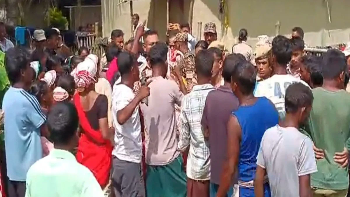 पड़ोसी की पत्नी से संबंध के चलते गई शख्स की जान, पहले गला काटा फिर सिर धड़ से अलग किया