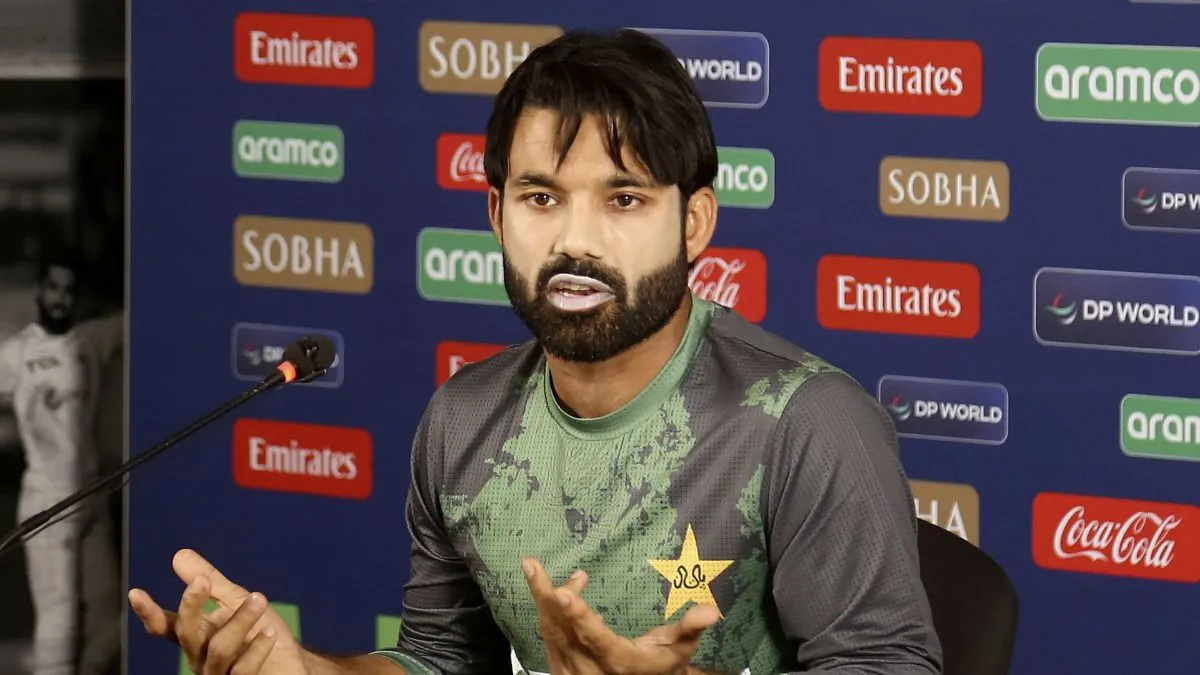 PCB का बड़ा एक्शन, सट्टेबाजी केस में घिरे मोहम्मद रिजवान, अब मीडिया के सामने बोलने पर लगा बैन