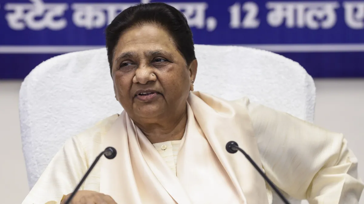 मायावती का बड़ा फैसला- ईशान आनंद को BSP में किया जाएगा आगे, आकाश और बहन रहेंगे दूर