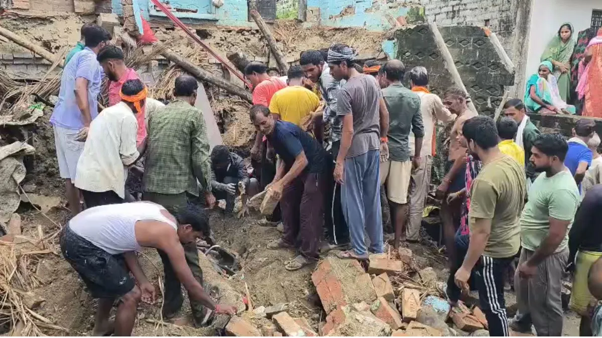 कानपुर में दर्दनाक हादसा! कच्चा मकान ढहने से एक ही परिवार के 4 लोगों की मौत, एक युवती गंभीर