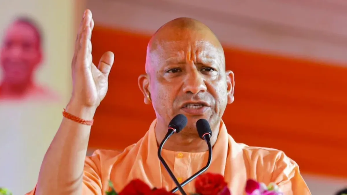 भगत सिंह की जयंती पर CM योगी ने लिखी 'योगी की पाती', युवाओं से कहा- "उनके जीवन से लें साहस, किताबों को बनाएं मित्र"