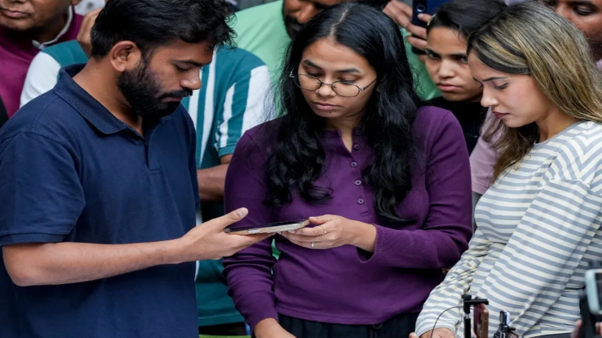"आंखों में आंसू डर की वजह से नहीं", CJP नेताओं आशुतोष रांका और सौरव दास को याद कर भावुक हुए दिपके
