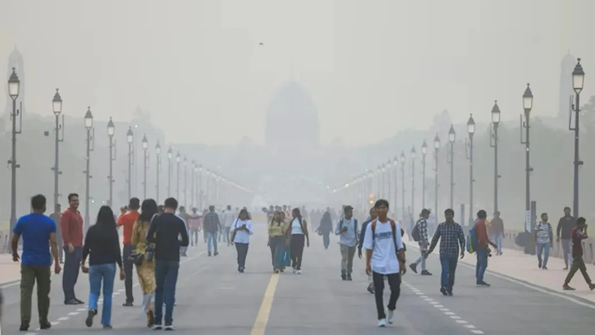 दिल्ली-NCR की हवा हुई खराब? सीजन में पहली बार GRAP-1 लागू; जानें अब किन बातों पर रहेगी पाबंदी