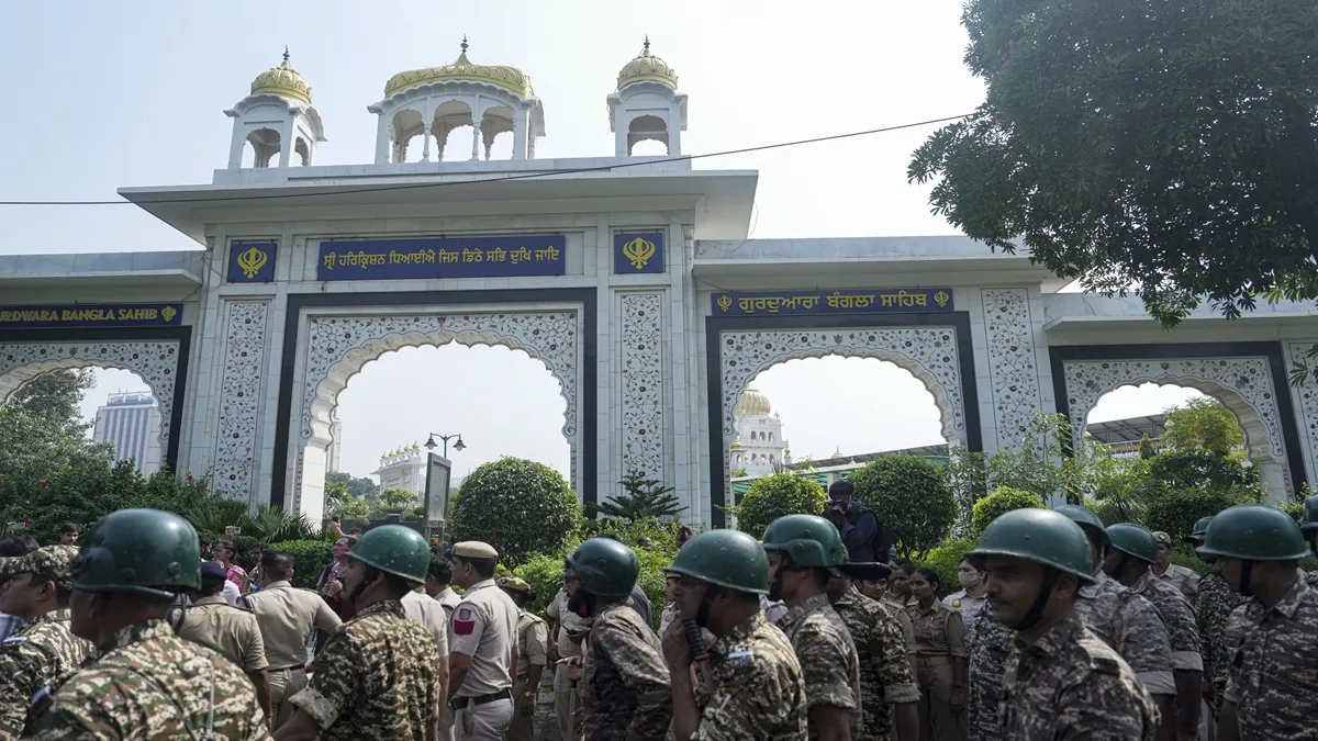 बंगला साहिब गुरुद्वारे में घुसकर AAP नेताओं ने मचाया हंगामा! शिकायत में केजरीवाल का भी नाम, पुलिस ने दर्ज की FIR