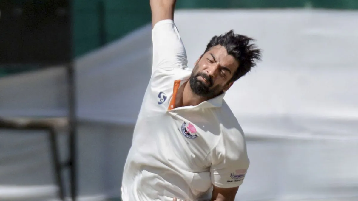 ईरानी कप में पुलवामा के गेंदबाज ने फेंके 22 नो बॉल, झटके 5 विकेट, लेकिन टीम को मिली हार