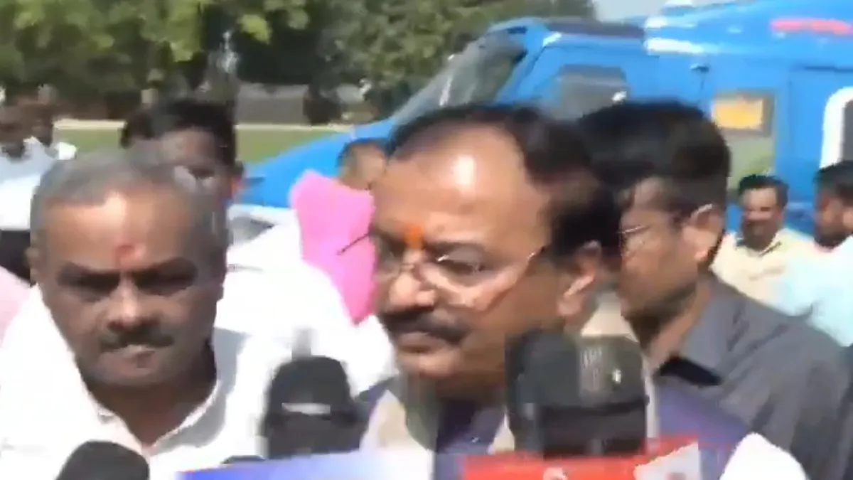 "BJP में शामिल होने के लिए हमसे मिले थे अखिलेश", UP के डिप्टी सीएम केशव मौर्य का तंज भरा बयान