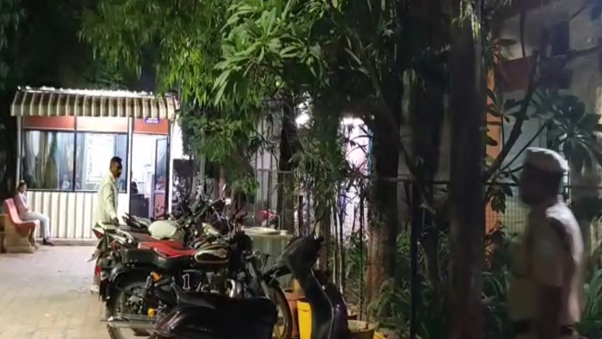 लातूर में युवक के साथ हैवानियत, निर्वस्त्र कर बेल्ट से पीटा, प्राइवेट पार्ट में डाला पेट्रोल, 1 गिरफ्तार