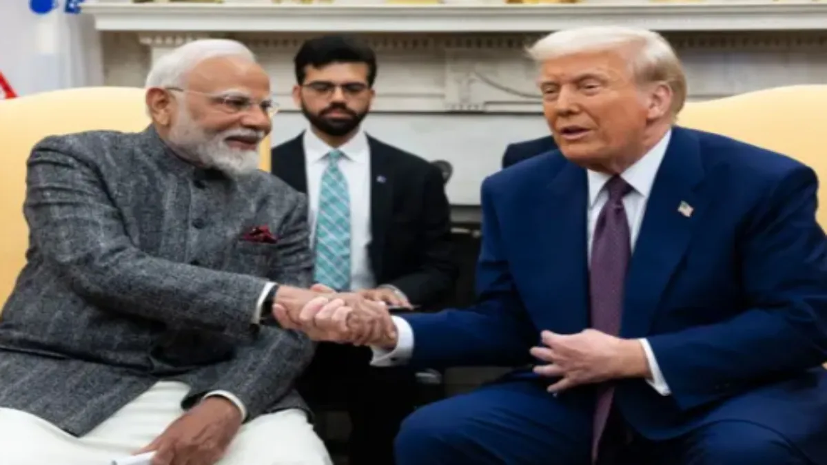डोनाल्ड ट्रंप ने भारत को दी बड़ी राहत, रूस के तेल प्रतिबंधों में छूट, 100% टैरिफ का खतरा टला