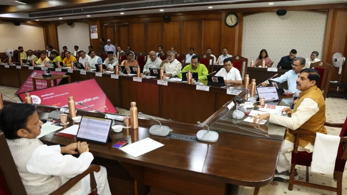 CM मोहन यादव की अध्यक्षता में कैबिनेट के बड़े फैसले, ₹27,050 करोड़ के प्रस्ताव मंजूर; जबलपुर-इंदौर इकोनॉमिक कॉरिडोर के लिए विशेष कंपनी के गठन को मंजूरी