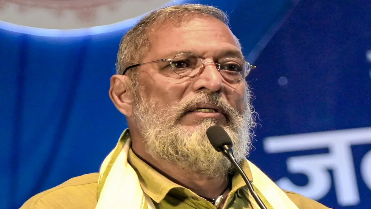 जानिए नाना पाटेकर के परिवार में कौन-कौन? शादी के बाद पत्नी से हो गए थे अलग, बेटे की बीमारी से हुई थी मौत