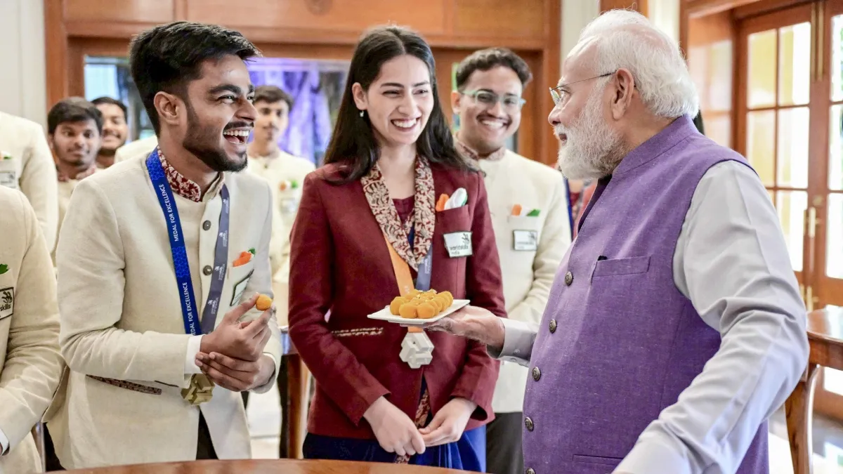 पीएम मोदी ने वर्ल्ड स्किल्स कंपटीशन के प्रतिभागियों से की मुलाकात, कौशल विकास की दिशा में किए जा रहे काम पर की बात