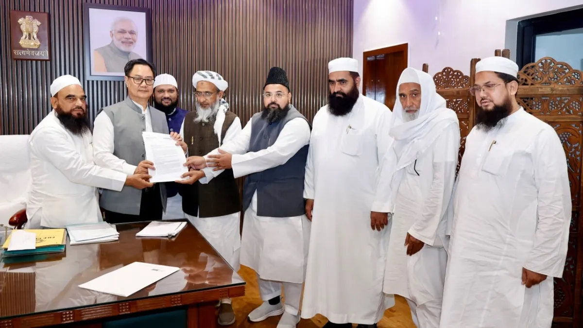 रेस कोर्स मस्जिद और कब्रिस्तान के संरक्षण की मांग, किरेन रिजिजू से मिला जमीयत उलमा-ए-हिंद का प्रतिनिधिमंडल