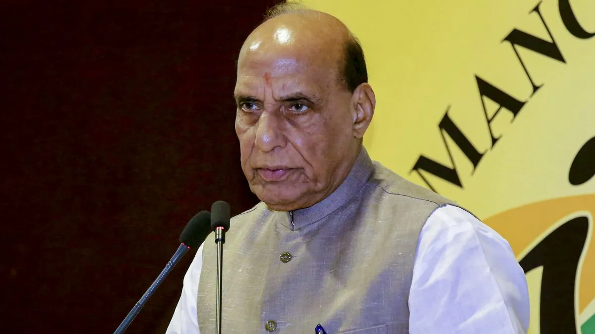 'पाकिस्तान से होने वाली हर आतंकी हरकत का देंगे और भी कड़ा जवाब', रक्षा मंत्री राजनाथ सिंह ने दी चेतावनी