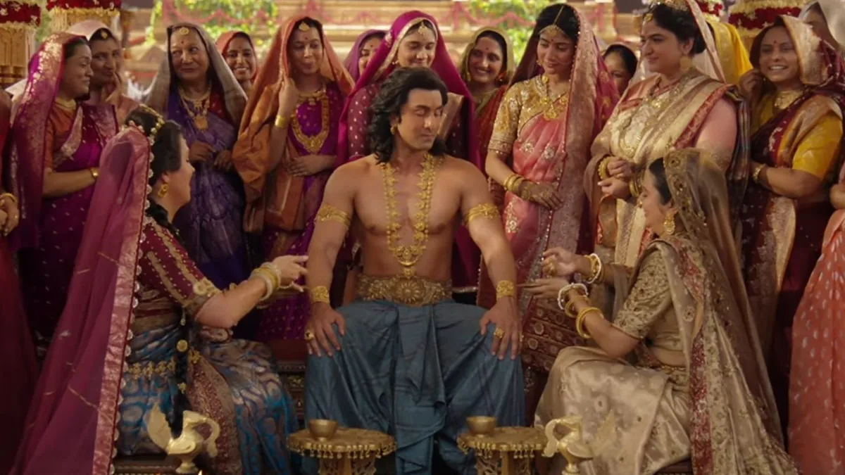 'रामायण' में राम की हल्दी रस्म देख कन्फ्यूज हुए लोग, सीता की मौजूदगी ने बढ़ाया सस्पेंस, जानें चुमान और ताजपोशी का कनेक्शन