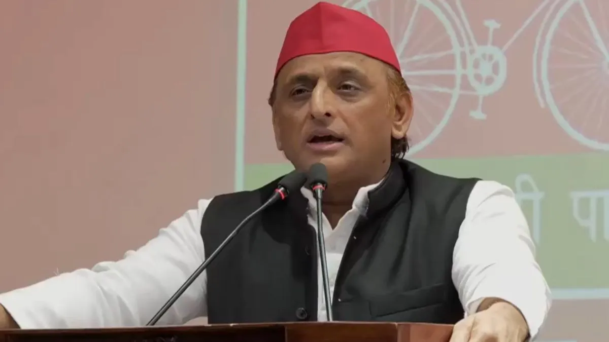 सपा ने MLC चुनाव के लिए बदले 2 प्रत्याशी, आकाश अग्रवाल और संजय त्रिपाठी को पार्टी में शामिल करते ही दे दिया टिकट
