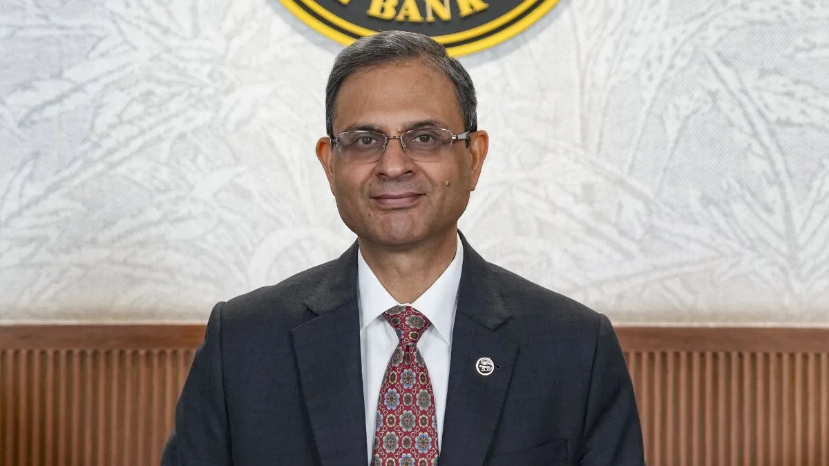 क्या UPI ट्रांजैक्शन पर MDR फीस वसूलने से पड़ेगा असर, जानें क्या बोले RBI गवर्नर संजय मल्होत्रा