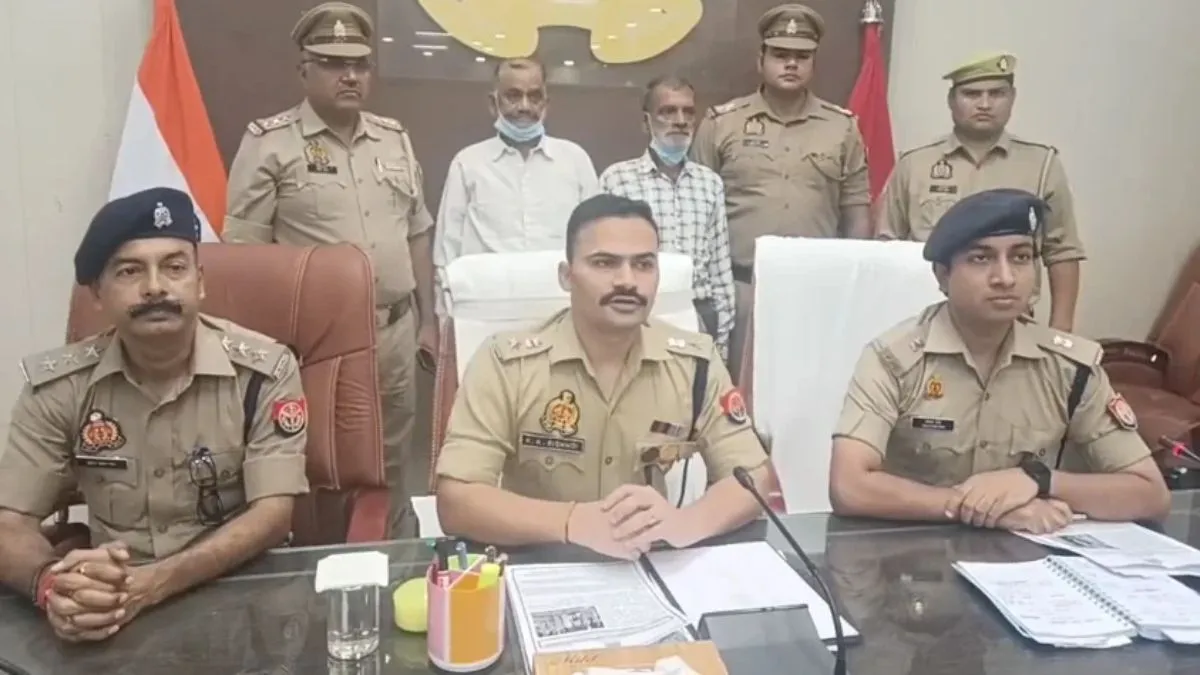 पूर्व मुख्यमंत्री की 90 बीघा जमीन में धांधली, फर्जी दस्तावेज पेश कर 26 बीघा जमीन हड़पने की साजिश; दो गिरफ्तार