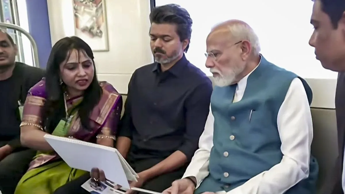 चेन्नई को PM मोदी का तोहफा, मेट्रो में किया सफर, CM विजय बने 'हमसफर'