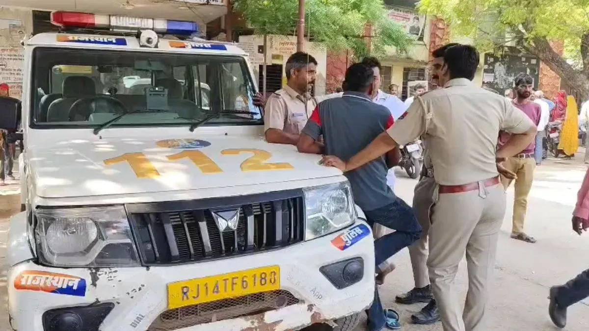 अलवर में मां ने कैंची से हमला कर अपने दो बच्चों की हत्या की, खुद भी कर लिया सुसाइड; बचाने गई बहन घायल