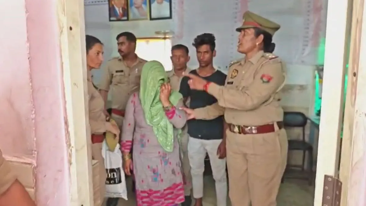 पति की हत्या कर शव को सांप से 10 बार कटवाने वाली रविता और उसके ब्यॉयफ्रेंड को थोड़ी देर में सजा सुनाएगी मेरठ कोर्ट