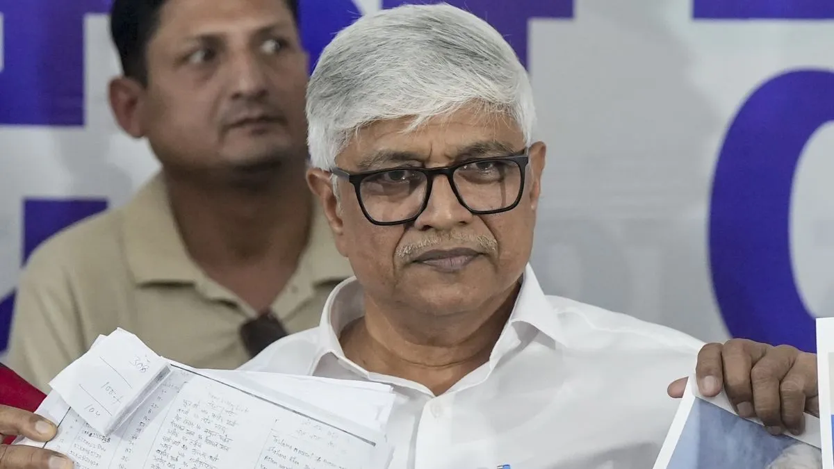 SIR के खिलाफ विपक्ष ने लखनऊ में छेड़ी जंग! राजेंद्र गौतम बोले- जिन नामों से छेड़छाड़ हुई, उनमें ज्यादातर मुस्लिम