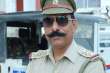 शहीद इंस्पेक्टर सुबोध कुमार के परिजनों की मदद को आगे आई UP पुलिस, दिये 70 लाख रुपये- India TV Hindi News