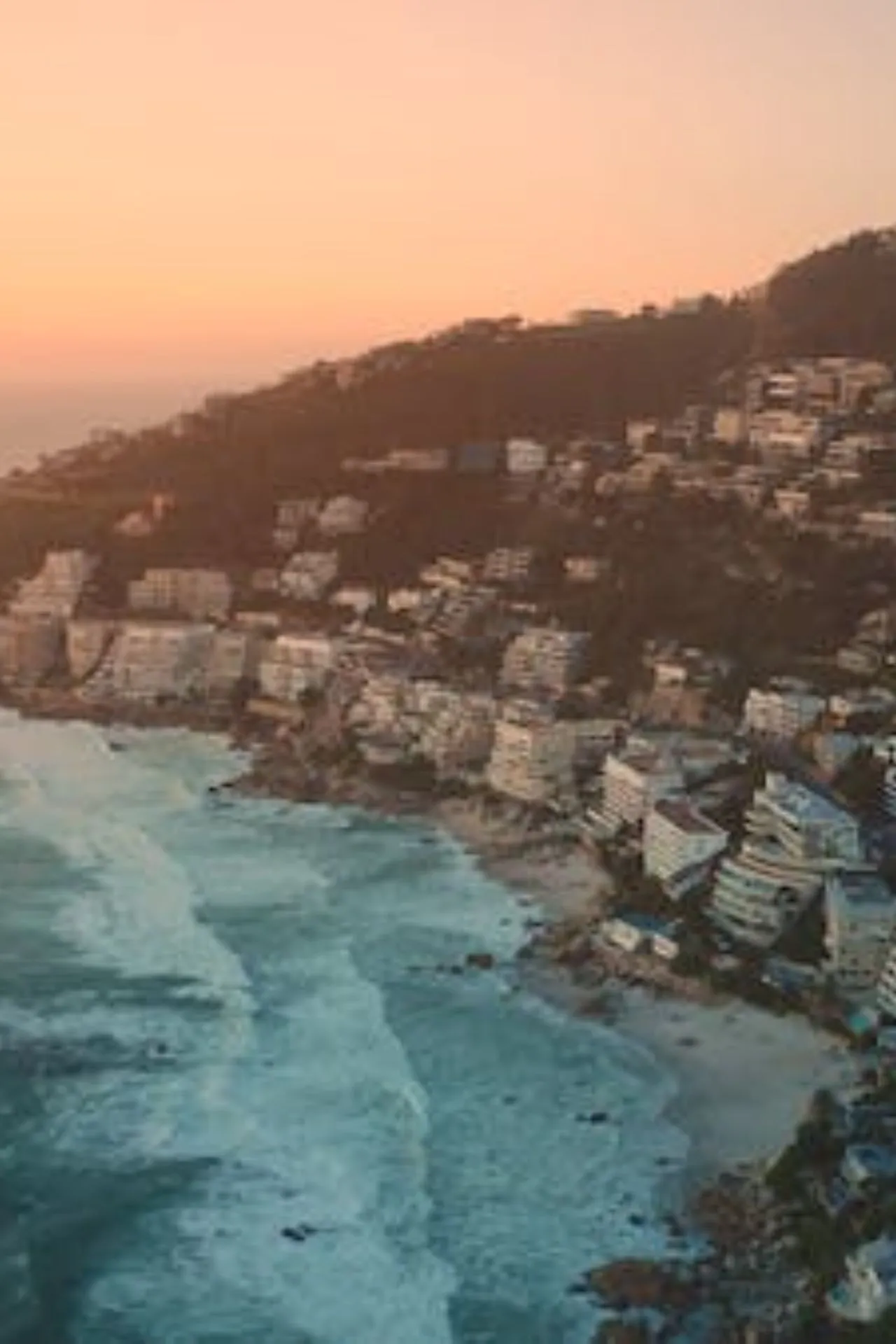 दुनिया का इकलौता देश जिसकी है 3 राजधानी