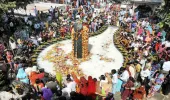 Devotees-throng-temples-on-the-occasion-of-maha-shivaratri- India TV Hindi