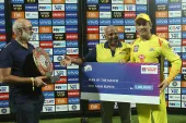 IPL 2019: MS Dhoni Won His 17th IPL Man Of The Match Award And Equal Rohit Sharma And David Warner R- India TV Hindi