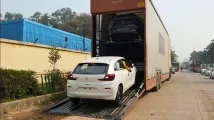 दिवाली से पहले अब कैसे मिलेगी नई गाड़ी? ट्रकों की कमी से डिलीवरी पर संकट, ऑटो इंडस्ट्री की बढ़ी मुश्किलें!