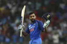 INDvPAK: पाकिस्तान को पटखने के बाद रोहित शर्मा ने इन्हें दिया जीत का श्रेय, जानिए क्या बोले पाक कप्त- India TV Hindi