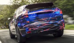 Big Cat: जैगुआर ने पेश की पहली F-Pace, देखिए कंपनी की पहली क्रॉस ओवर SUV की खास तस्‍वीरें- India TV Paisa