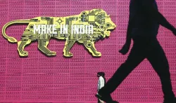 Make in India Week: मिले 15.2 लाख करोड़ रुपए के इन्‍वेस्‍टमेंट प्रपोजल, महाराष्‍ट्र में होगा 8 लाख करोड़ का निवेश- India TV Paisa