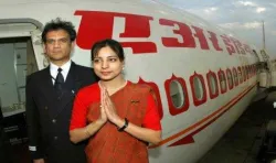 सरकार की Air India में 49% हिस्‍सेदारी बेचने की योजना, क्रू मेंबर्स पहनेंगे खादी से बने कपड़े- India TV Paisa