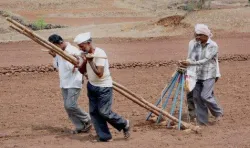 पीएम ने दिया निर्देश, कहा- मानसून के आने तक गावों को सूखे से बचाने के लिए किए जाएं सप्ताहिक उपाय- India TV Paisa