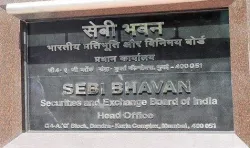 पिनाकल वेंचर्स पर SEBI का हथौड़ा, कंपनी के बैंक और डीमैट खातों की कुर्की का आदेश- India TV Paisa