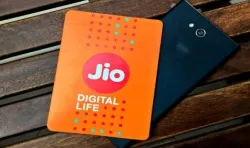 Reliance Jio के अधिकारी का बड़ा बयान, कहा- कुछ दिनों में सामान्य रूप से मिलने लगेंगे जियो के सिम- India TV Paisa