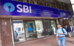 SBI में पैसा जमा कराने पर मिलेगा ज्यादा ब्याज, निश्चित अवधि की बड़ी जमा राशि पर ब्याज दर 1% बढ़ी- India TV Paisa