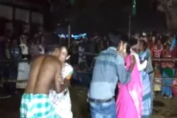 Jharkhand-Kissing-contest- India TV Hindi