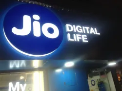 reliance jio- India TV Paisa