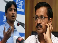 <p>kumar vishwas and kejriwal</p>- India TV Hindi