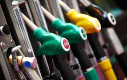 <p>Petrol</p>- India TV Paisa