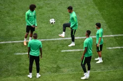 <p> Players juggle the ball during a Saudi Arabia...- India TV Hindi