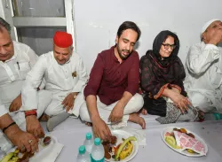 <p>rld iftar party</p>- India TV Hindi