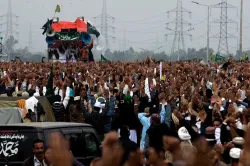 Hardline Islamist groups can create problems in upcoming Pakistan elections | AP- India TV Hindi