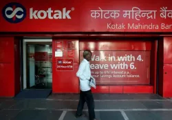 Kotak Mahindra Bank net profit rose 12 percent in June Quarter- India TV Paisa