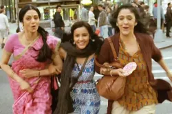 Sridevi with Sujata Kumar in English Vinglish- India TV Hindi